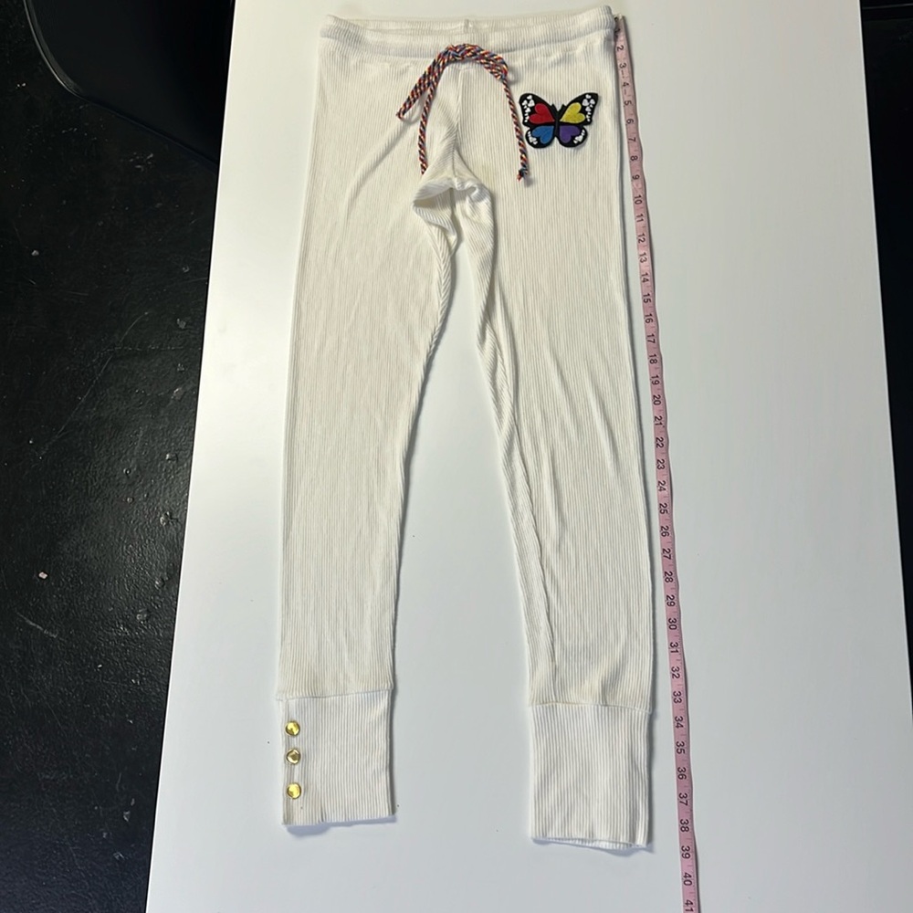 Lauren Moshi white butterfly patch pant